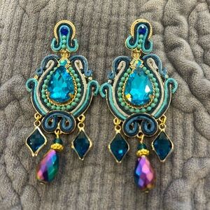 Stunning Shades of Blue and Gold Dangle Earrings-NWT